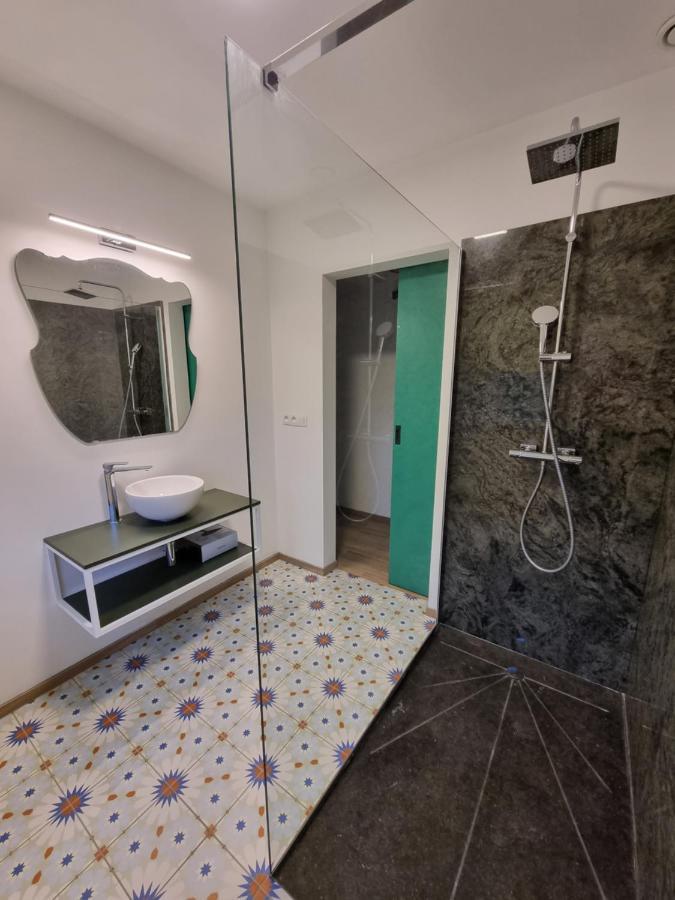 Cerf, Ouvre-Moi B&B Rochefort Kültér fotó